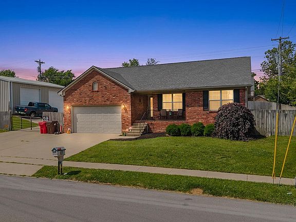 3rd image of 513 Edgewood Dr