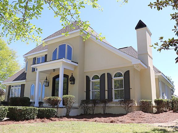 2nd image of 17 Christina Dr