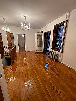 2nd image of 137 W 86th St APT 1C