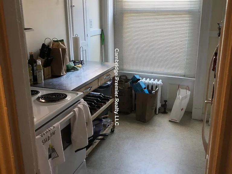 504 Beacon St #5 — Photo 6