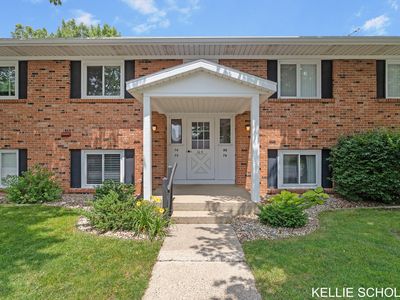 19355 McKinnon St, Roseville, MI, 48066