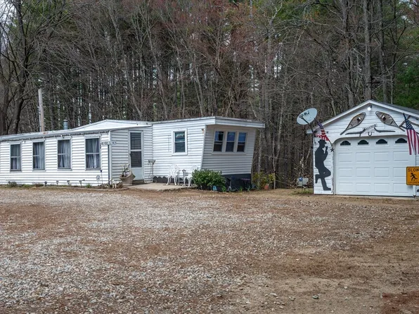 87 Turnpike Rd, Townsend, MA 01469