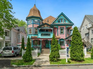 96-98 Calhoun St, Springfield, MA 01107