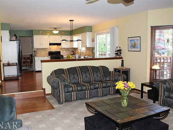 3rd image of 505 Cheshire Dr