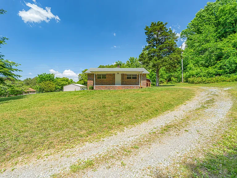 8624 Walnut Springs Ln — Photo 2