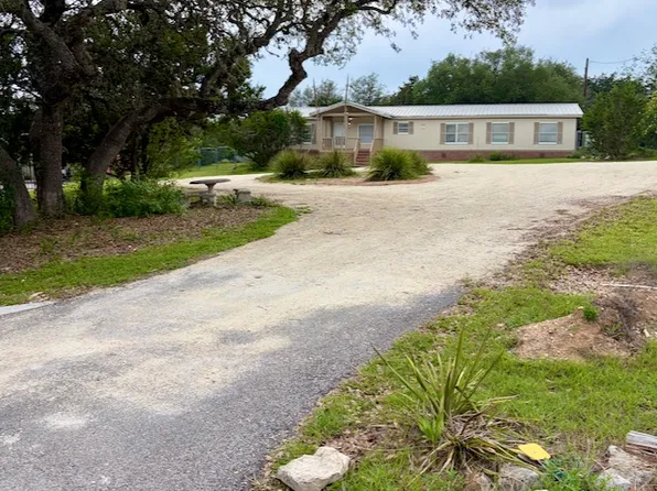 104 Lonesome Ln, Boerne, TX 78006