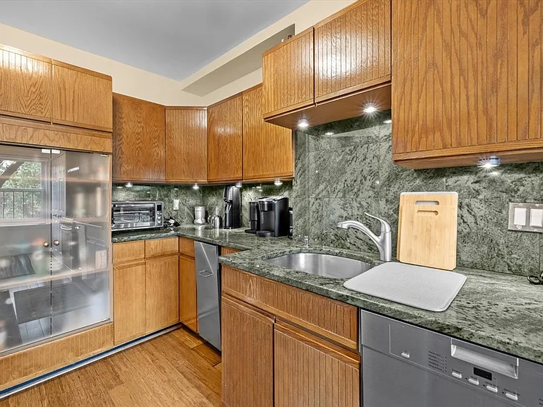 1757 Beacon St #3 — Photo 15