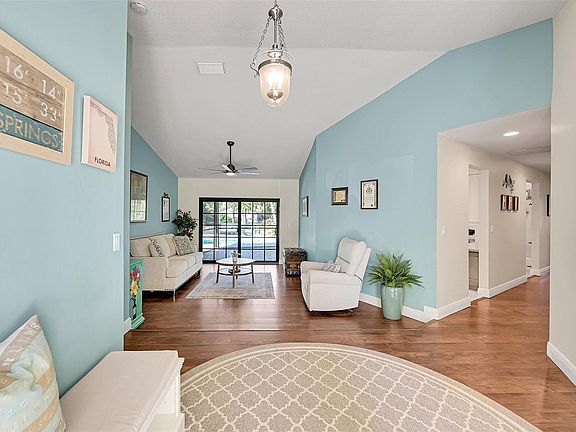 5th image of 11001 NW 13th Court