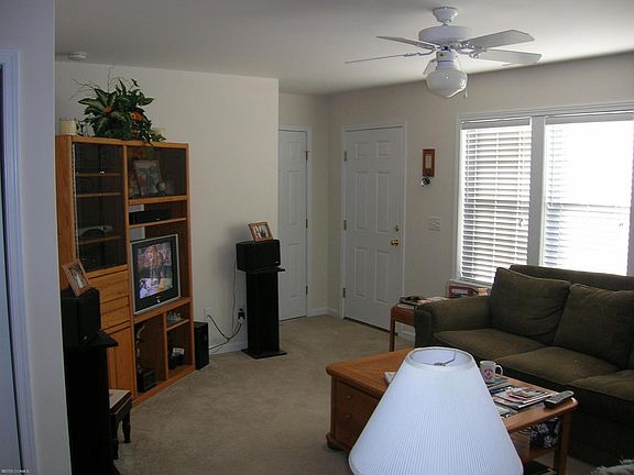 5th image of 4513 COUNTRY CLUB #C-102