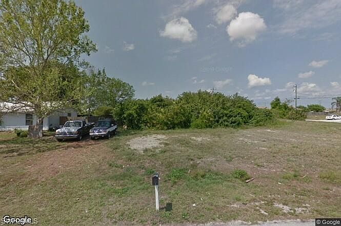 1st image of 2304 NE 23rd Pl