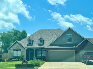 3212 E 146th St S, Bixby, OK 74008