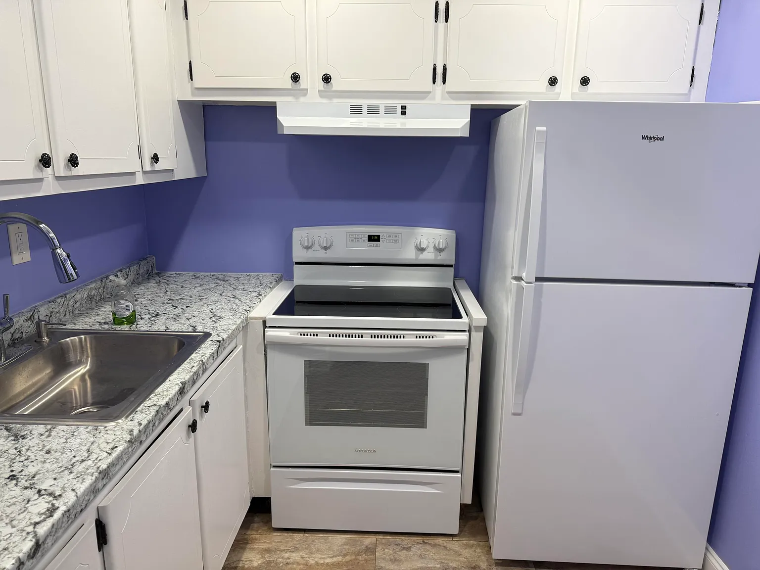 1 bed, 1.5 bath, 725 sqft, $1,375 — Photo 1