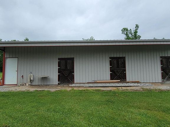 5th image of 10844 Alexandria Pike