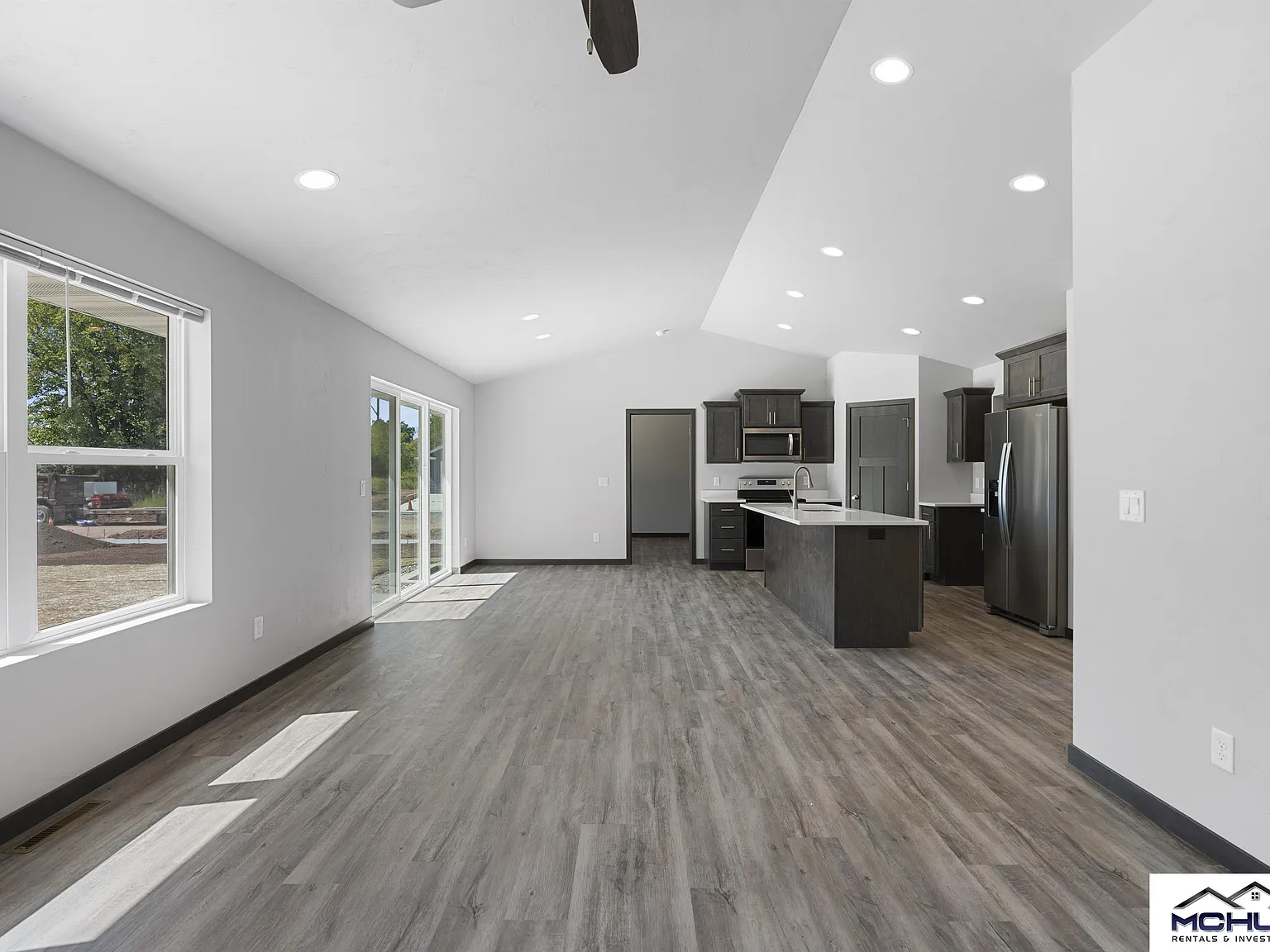 1739 Honor Street - 1 — Photo 4