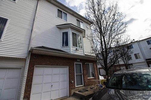2nd image of 51 Amanda Ct