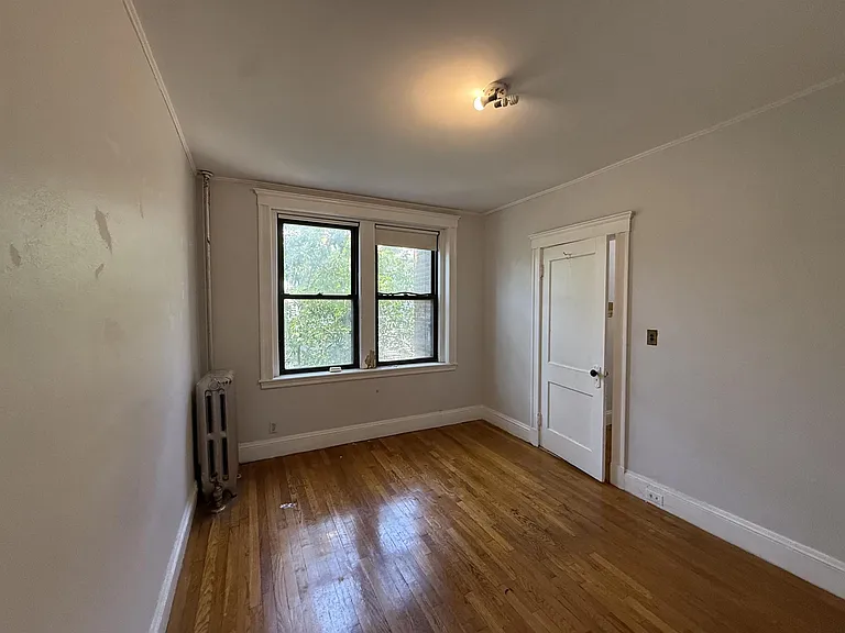 331 Harvard St #1 — Photo 13