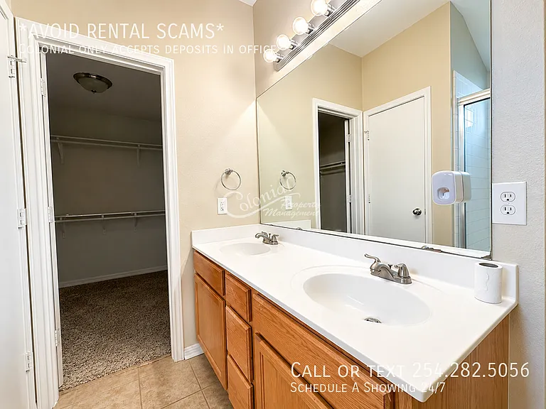 15007 Chamberlain Ct — Photo 12