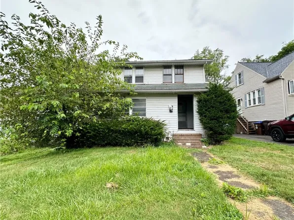 356 White Ave, Sharon, PA 16146
