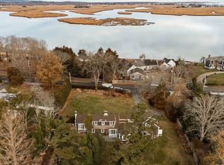 275 Powder Point Ave, Duxbury, MA 02332