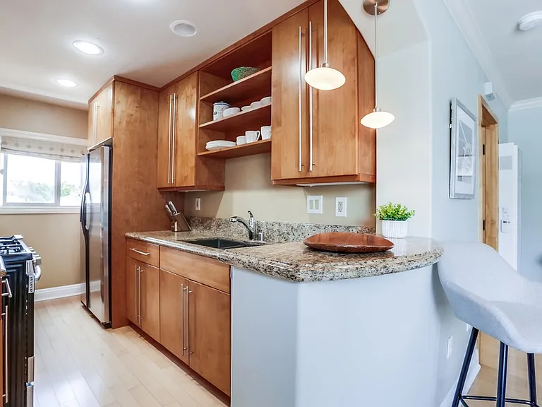 1049 Felspar St #20 — Photo 9