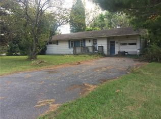 59 Chestnut Ridge Rd, Rochester, NY 14624
