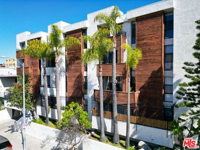 630 N Grand Ave APT 402, Los Angeles, CA, 90012