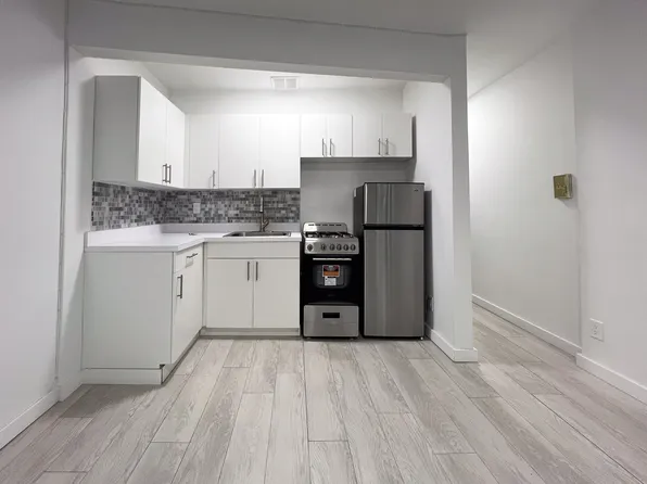 230 East 14th Street image 1 of 7