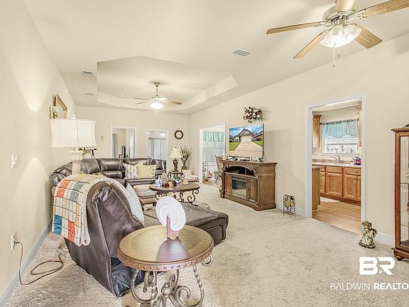 4th image of 16085 Trace Dr