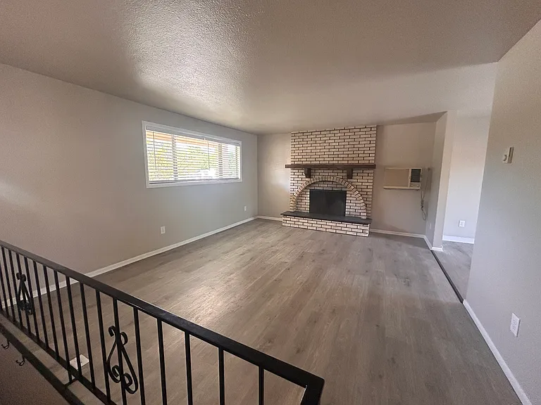 9188 W Dalton Pl — Photo 6