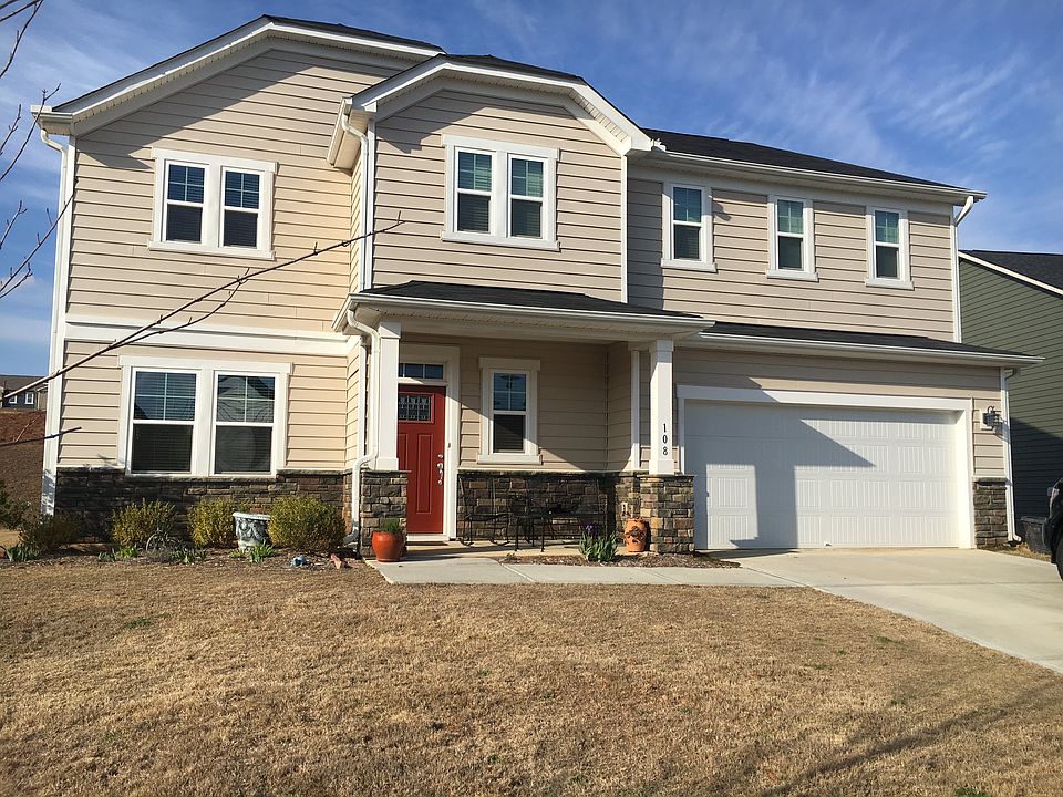 2nd image of 108 Waccamaw Ct
