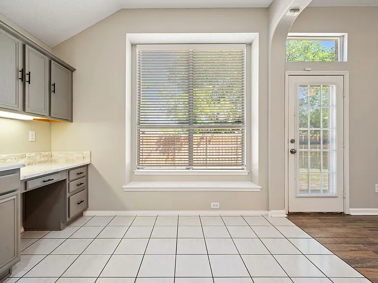 7512 Brookview Dr — Photo 13
