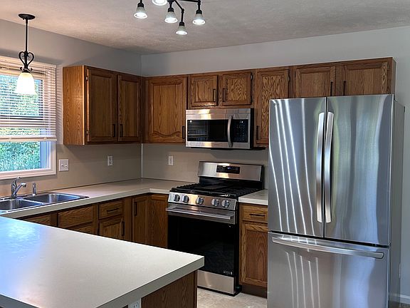 2nd image of 9644 Meadowland Ct #9644