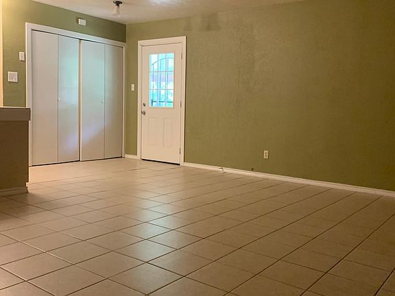 3rd image of 7850 Sunflower Ct