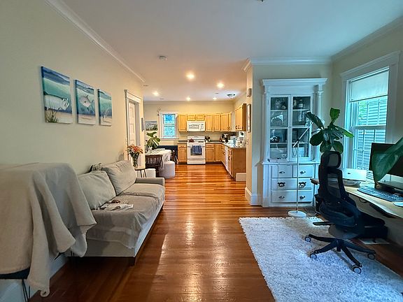 5th image of 55 Josephine Ave #1