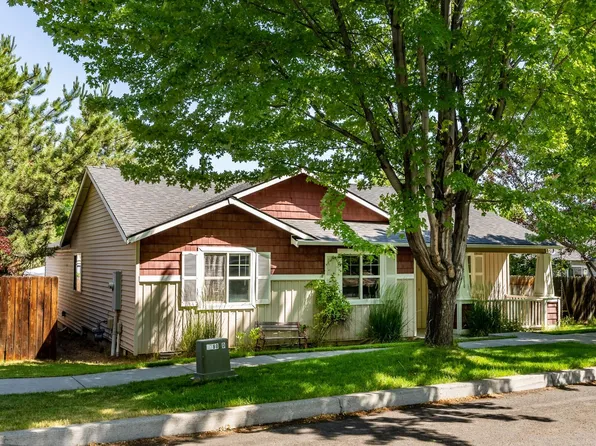 61080 Larkspur Loop, Bend, OR 97702
