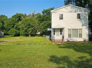 1718 Youngs Rd, Petersburg, VA 23803