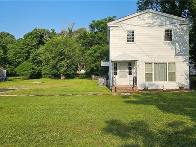 1718 Youngs Rd, Petersburg, VA, 23803