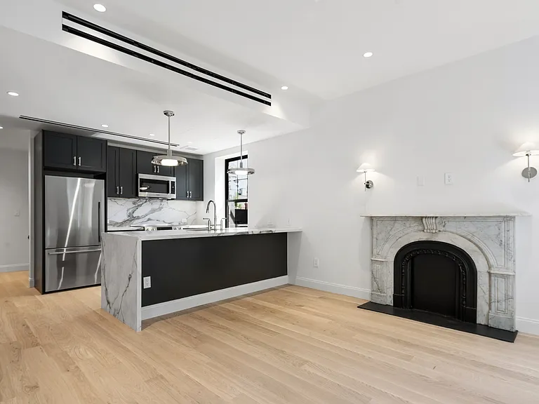 55 Christopher St #3 — Photo 7