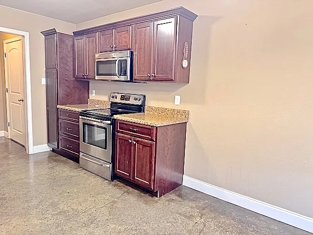 3886 Turfway Dr — Photo 4
