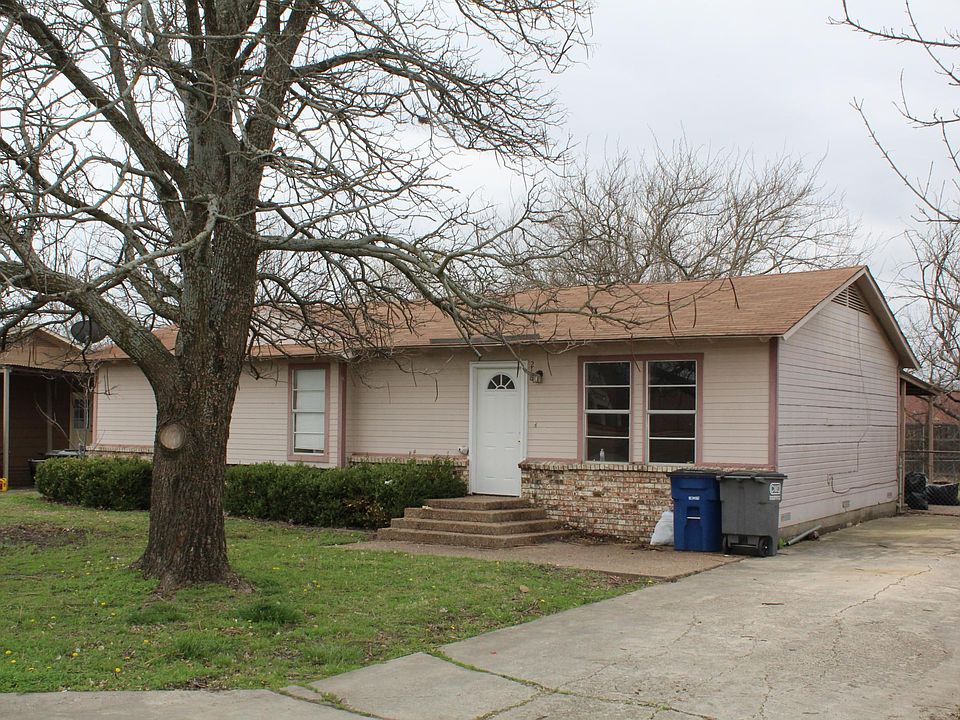 1st image of 218 N 5th St