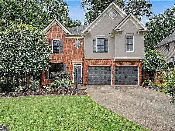 4 bed, 2.5 bath, 2785 sqft, $3,650 — Photo 2