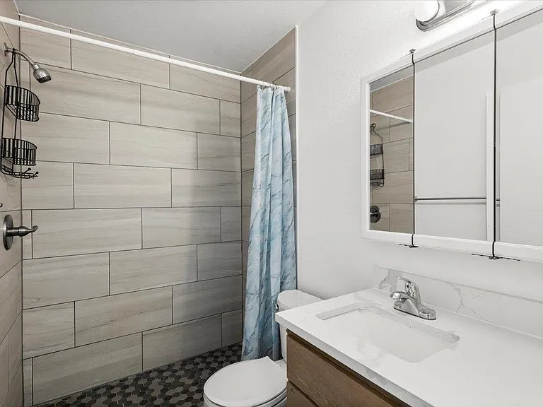 1904 Hearthstone Dr #101 — Photo 5