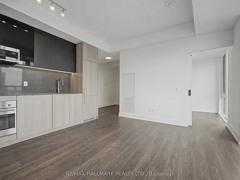 308 Jarvis St #3013 — Photo 3