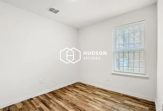 3259 Martin Luther King Dr — Photo 7