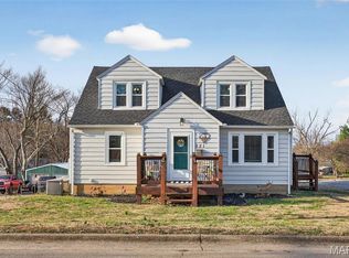 821 Old Cape Rd, Jackson, MO 63755