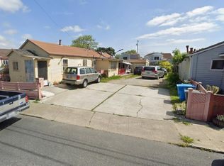 1052 Huntington Ave E, San Bruno, CA 94066
