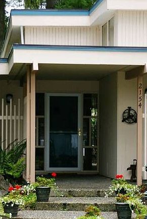 Welcoming entry