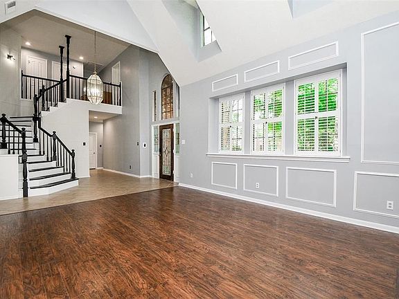 5th image of 2807 Four Pines Dr