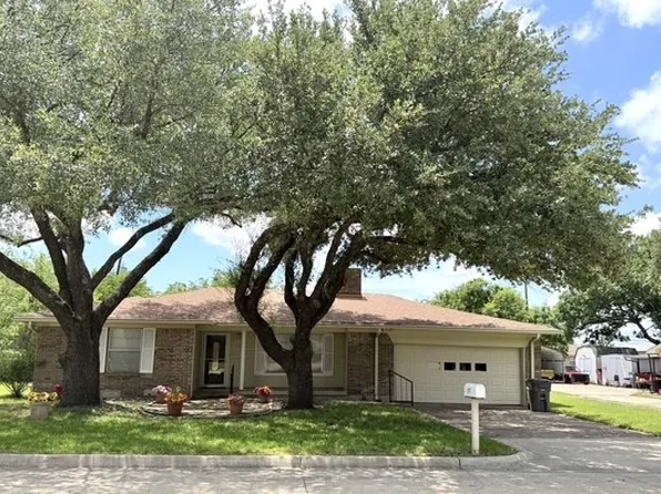 317 Allenwood Dr, Princeton, TX 75407