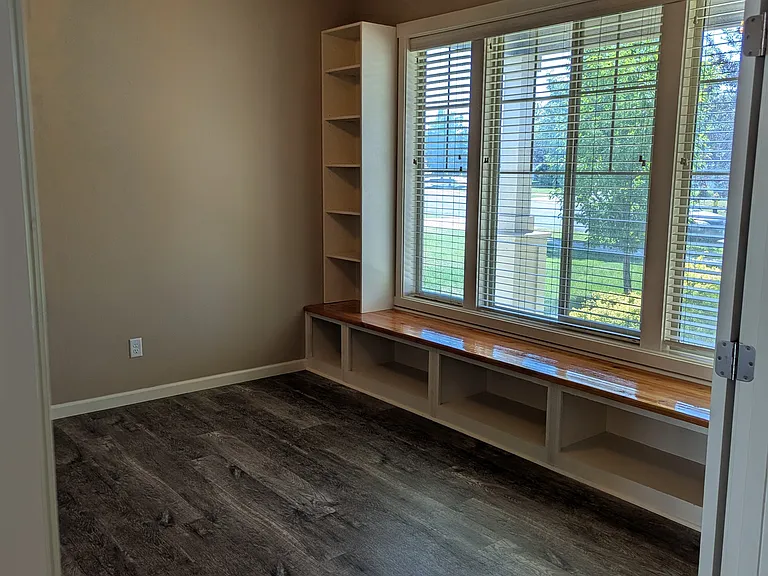 317 S Molly Mitchell Dr — Photo 6